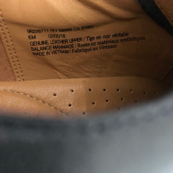 Kid Shoes - Picture 4 of 4